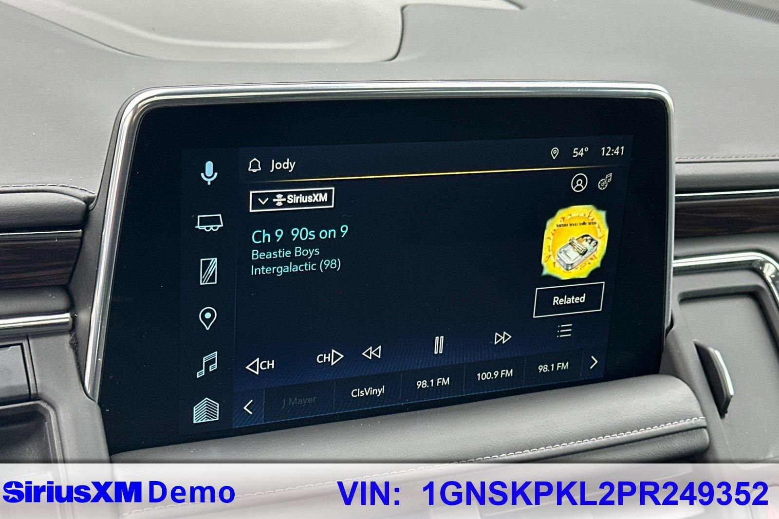 Used 2023 Chevrolet Tahoe Z71 w/ Z71 Off-Road Package image 27