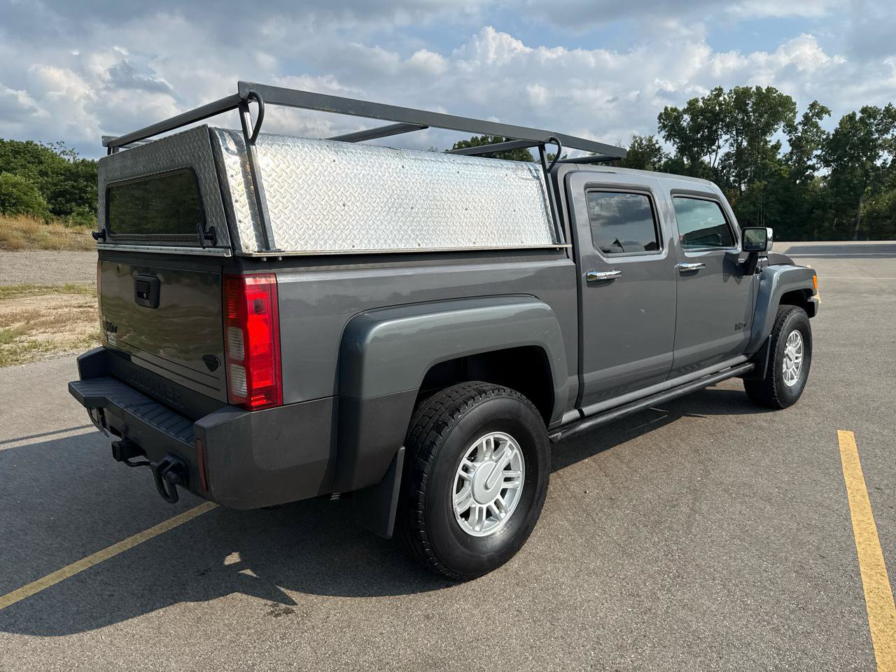 Used 2009 HUMMER H3T Alpha AWD/4WD image 5