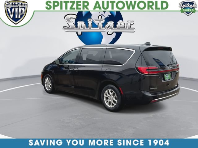 Used 2025 Chrysler Pacifica Select FWD image 7