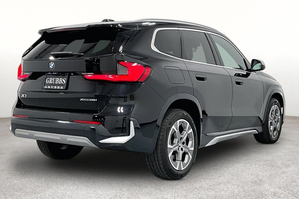 Used 2023 BMW X1 xDrive28i w/ Convenience Package AWD/4WD image 2