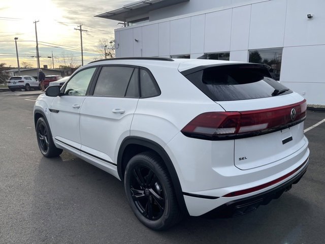New 2026 Volkswagen Atlas Cross Sport SEL R-Line image 9