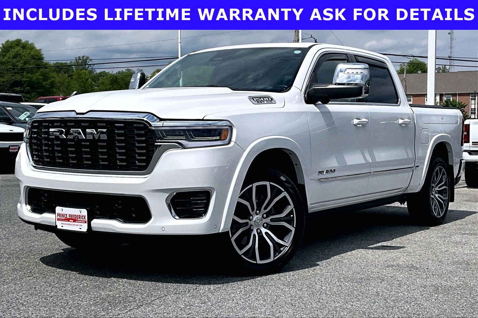 Used 2025 RAM 1500 Tungsten w/ Towing Technology Group AWD/4WD image 3