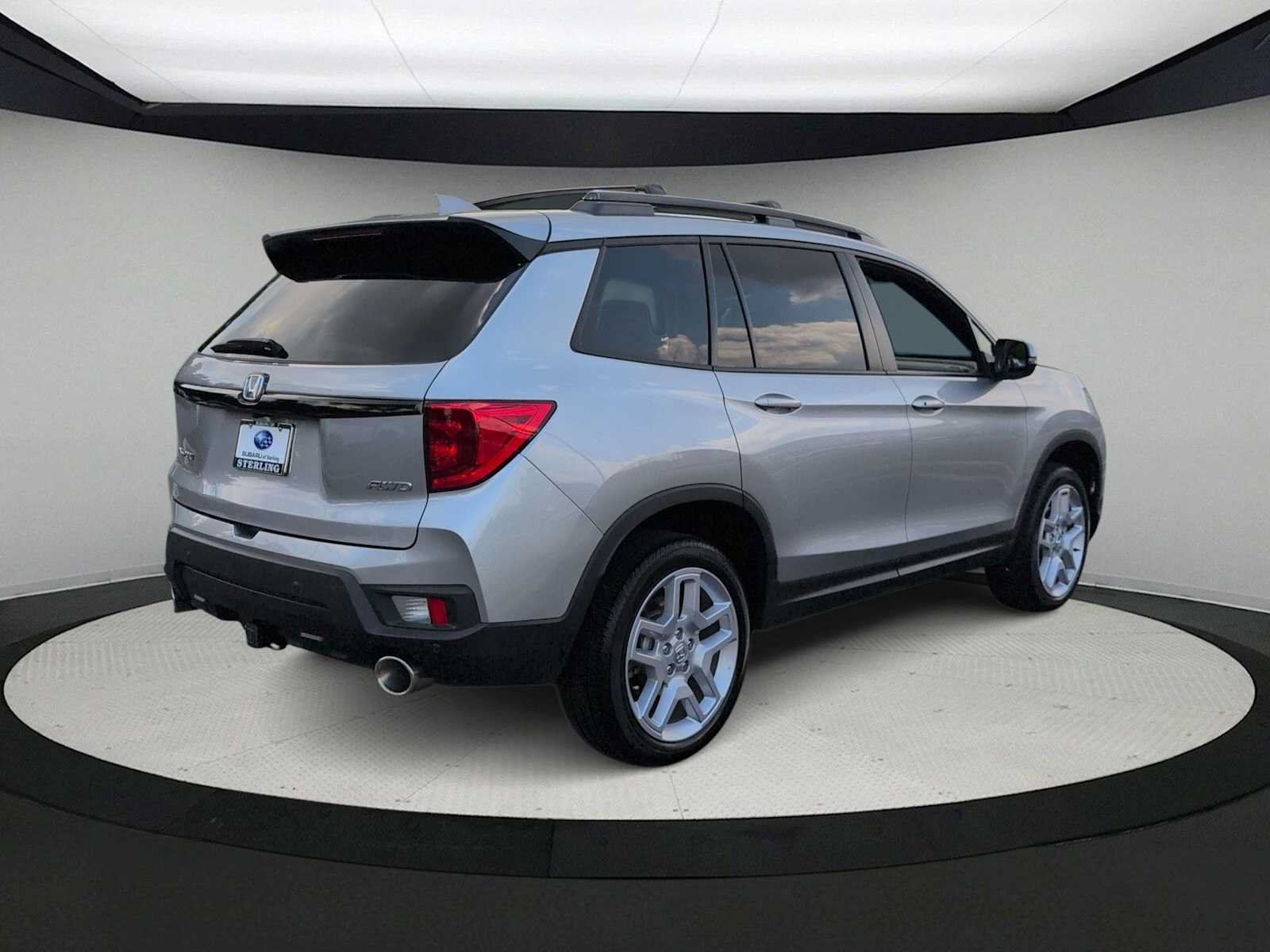 Used 2025 Honda Passport EX-L image 8