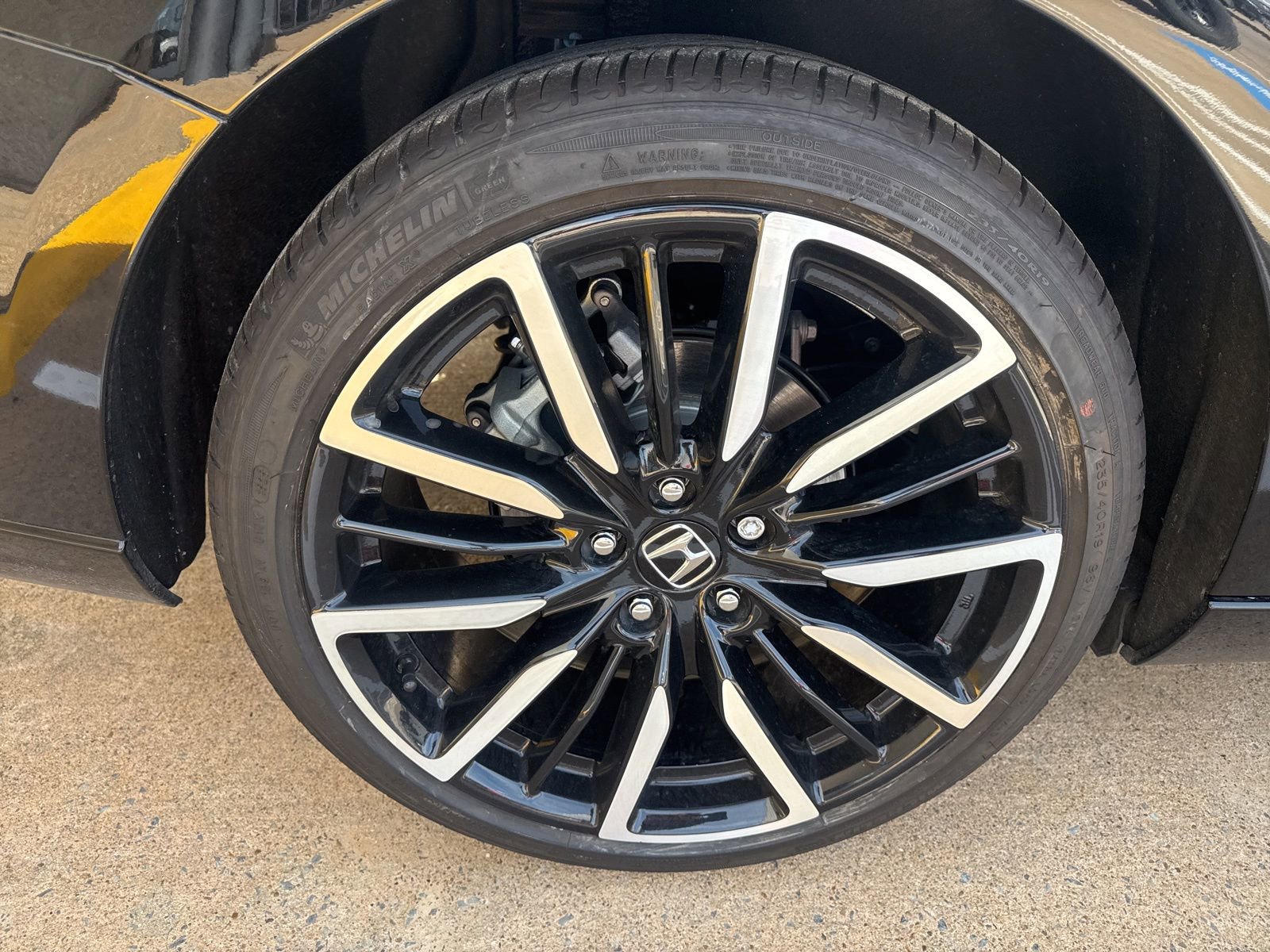 Used 2025 Honda Accord Touring image 9