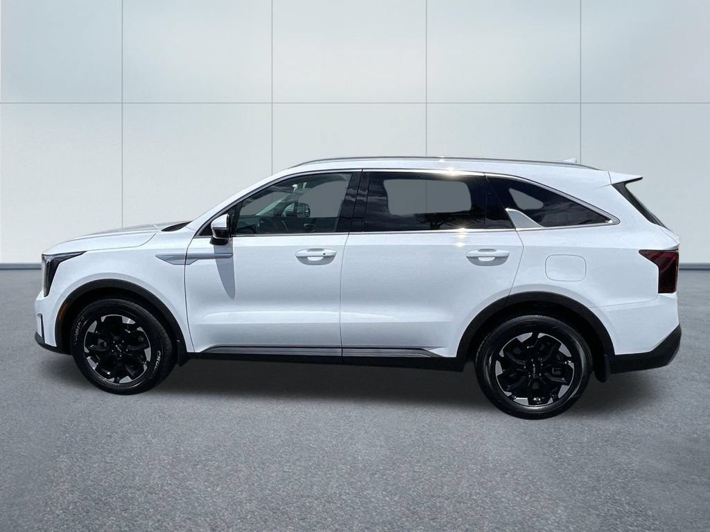 Used 2025 Kia Sorento S FWD image 3