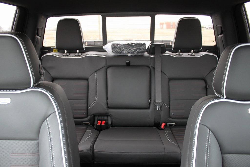 New 2026 GMC Sierra 2500 AT4X image 17