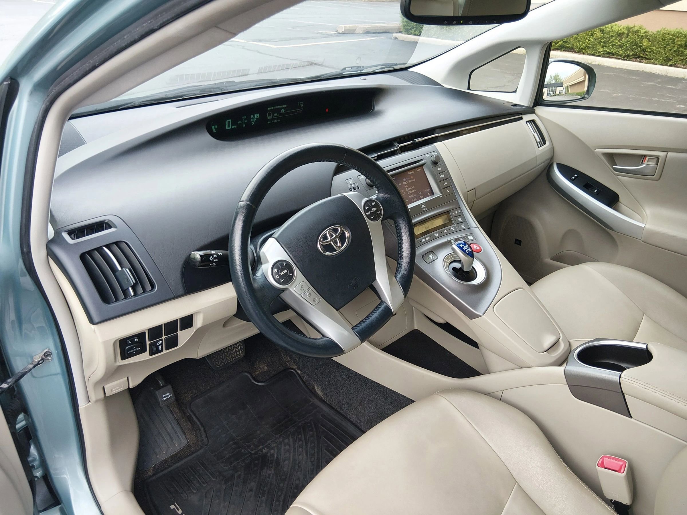 Used 2013 Toyota Prius Four FWD image 27