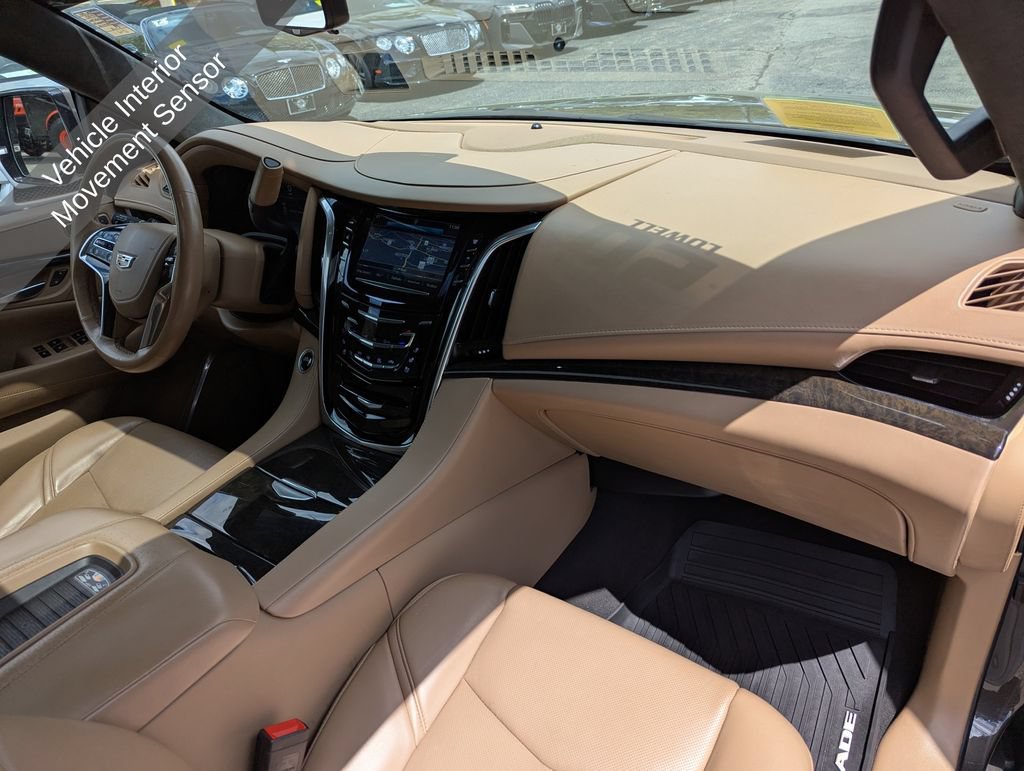 Used 2020 Cadillac Escalade Platinum AWD/4WD image 39