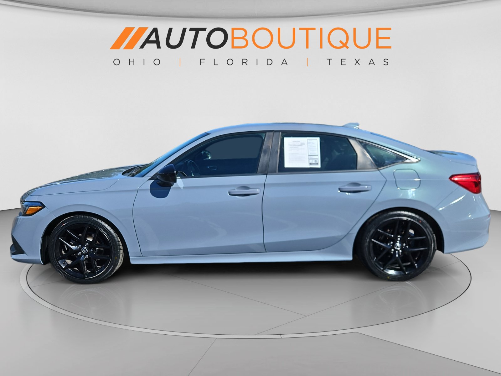 Used 2022 Honda Civic Sport image 2