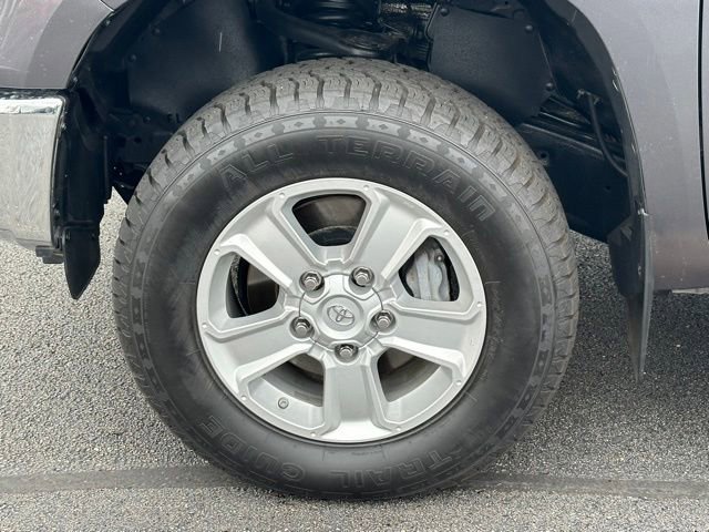 Used 2016 Toyota Tundra SR5 w/ SR5 Upgrade Package AWD/4WD image 11
