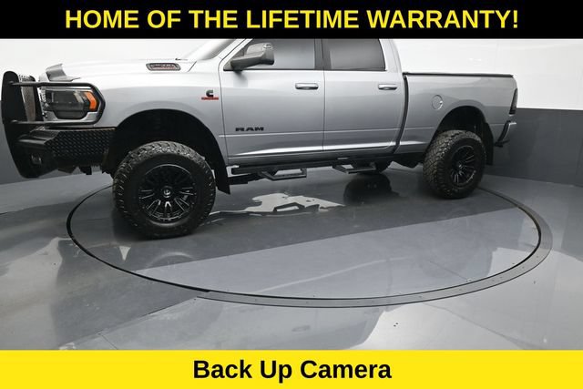 Used 2022 RAM 2500 Big Horn w/ Night Edition AWD/4WD image 3