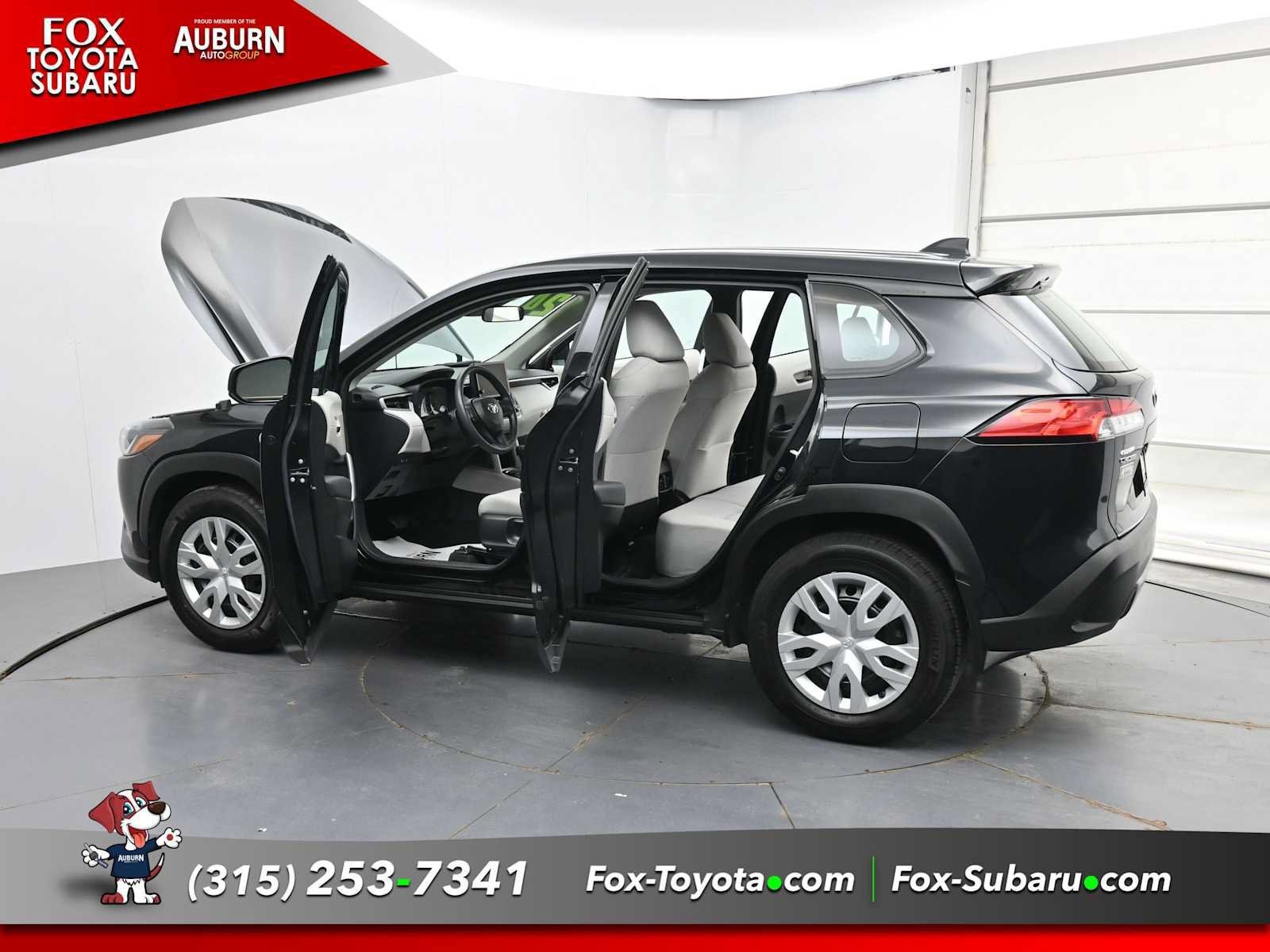 Used 2024 Toyota Corolla Cross L AWD/4WD image 42
