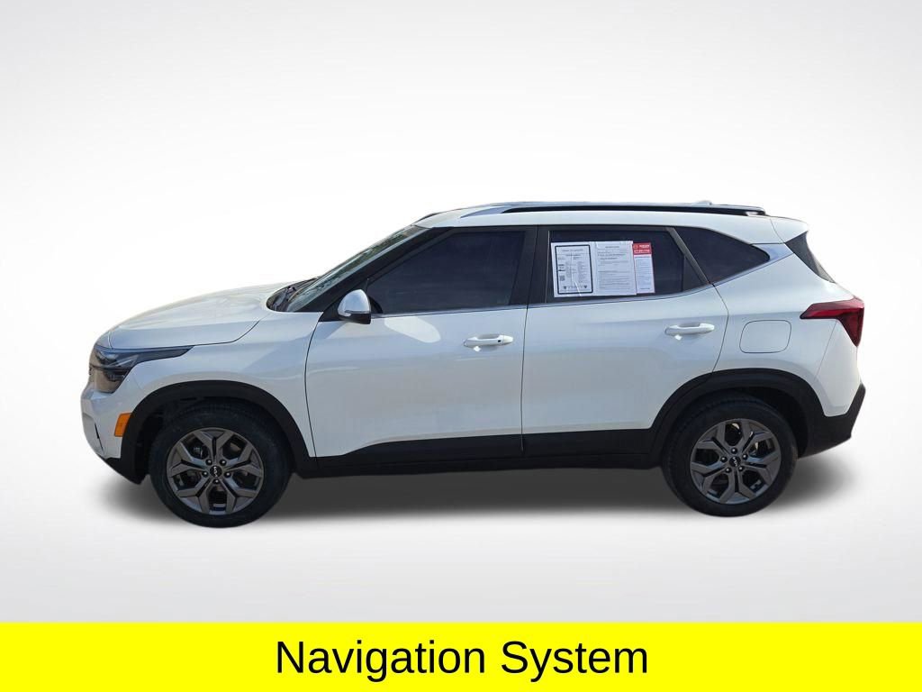 Used 2024 Kia Seltos S FWD image 2