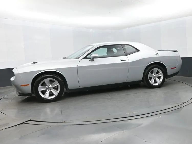 Used 2023 Dodge Challenger SXT RWD image 5