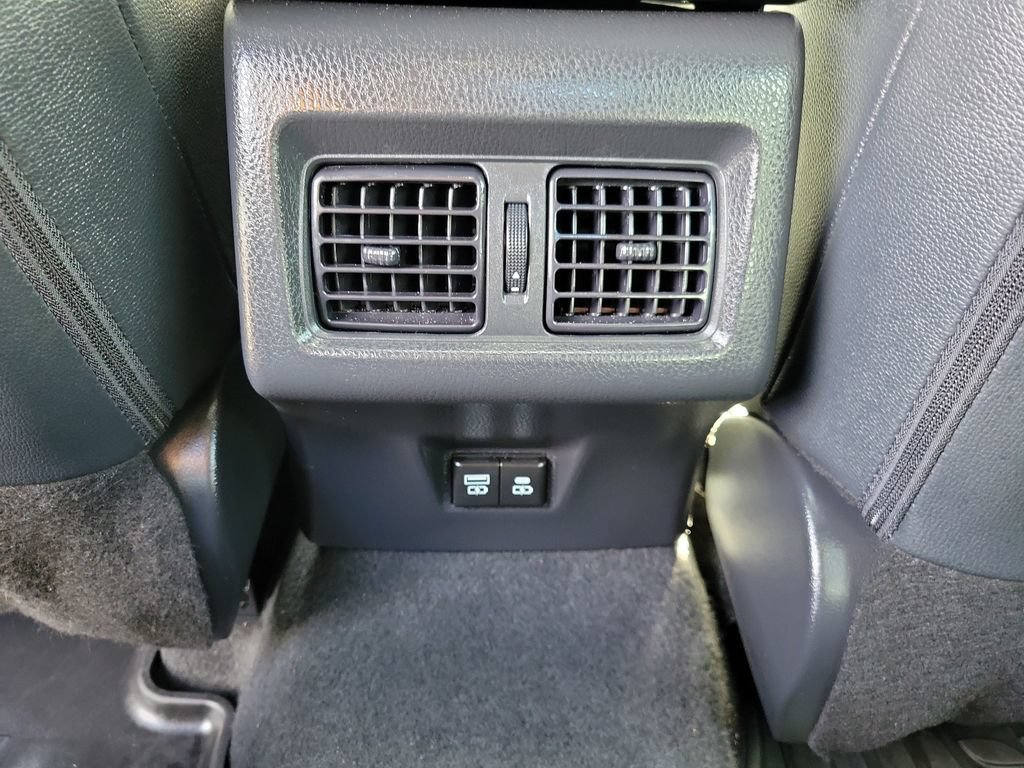 Used 2025 Toyota Camry LE FWD image 14