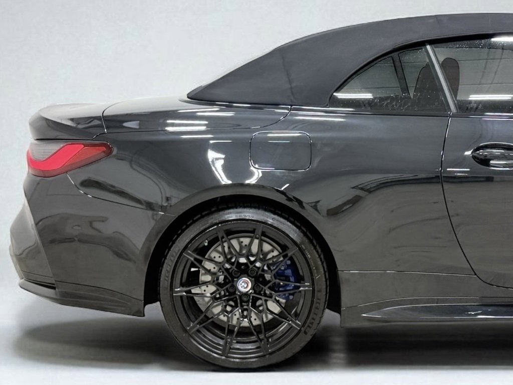 Used 2023 BMW M4 xDrive Competition w/ M Carbon Exterior Package image 15
