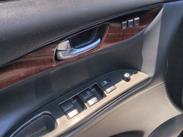 Used 2017 INFINITI QX50 2WD w/ Premium Plus Package image 15