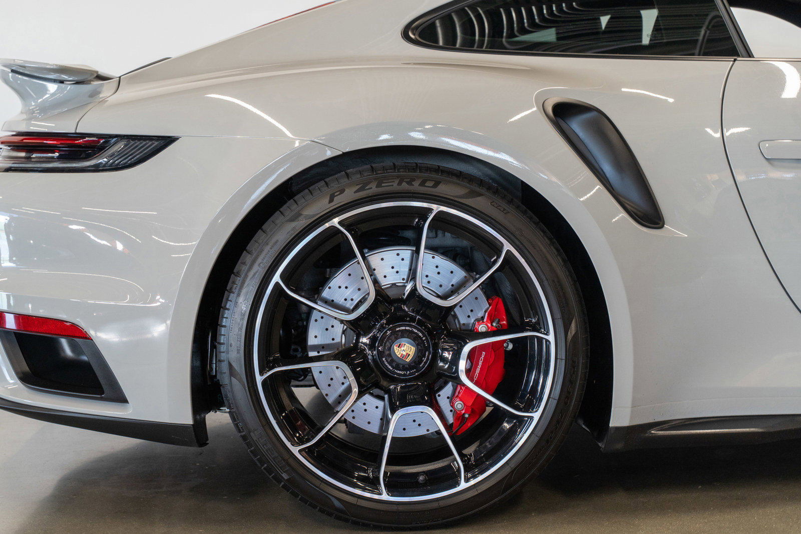 Used 2022 Porsche 911 Turbo AWD/4WD image 29