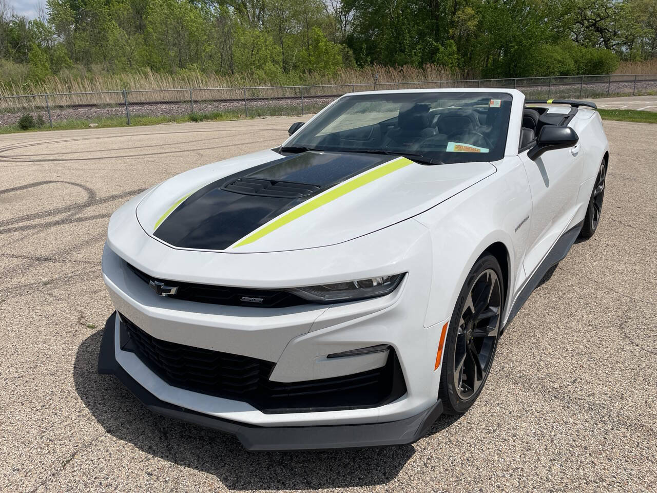 Used 2023 Chevrolet Camaro SS RWD image 12