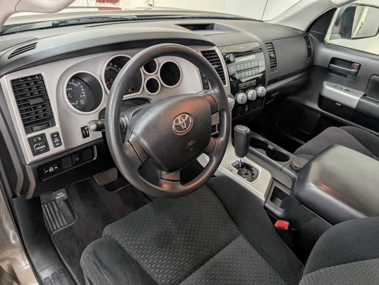 Used 2007 Toyota Tundra SR5 AWD/4WD image 8