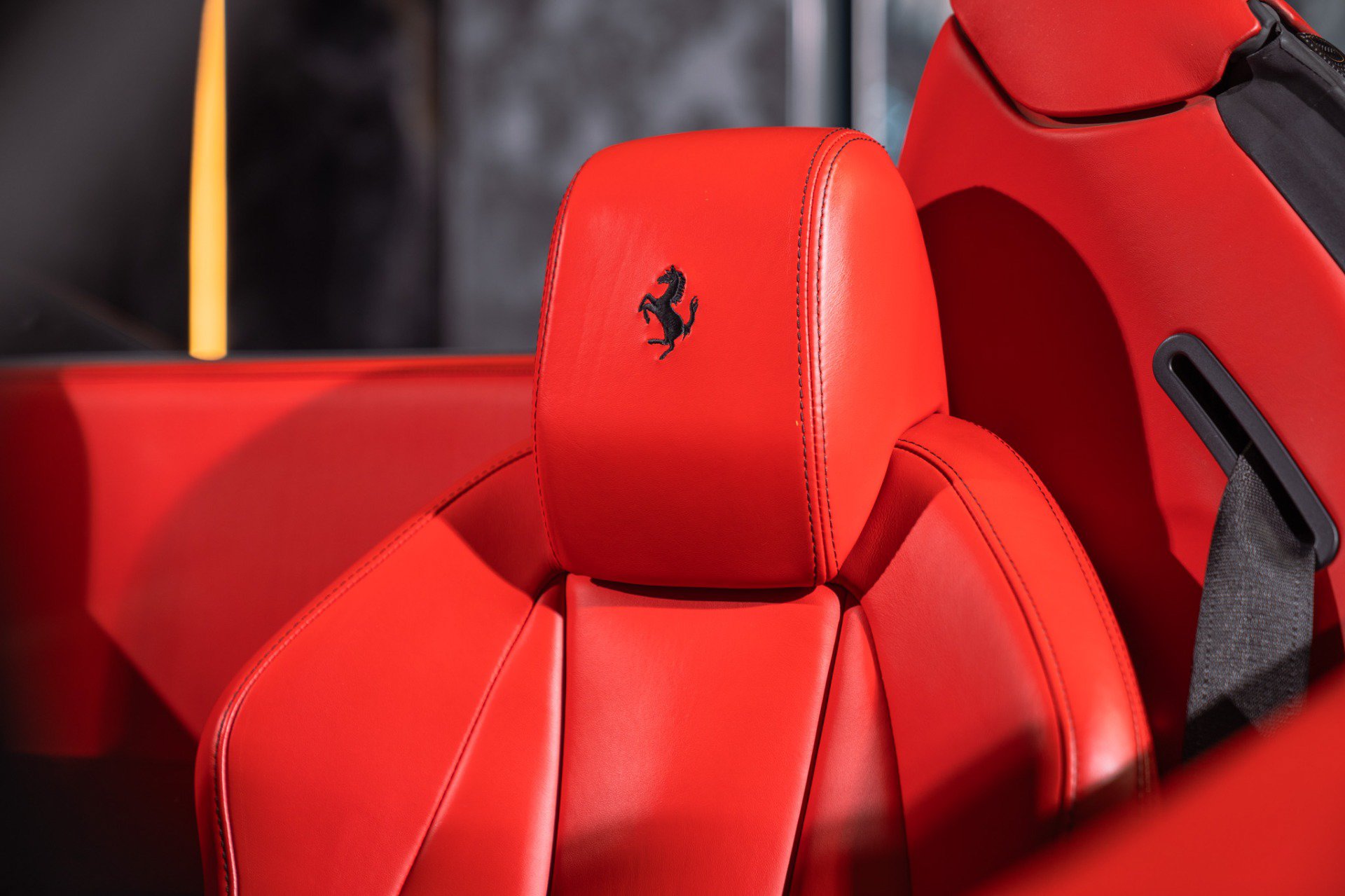 Used 2014 Ferrari 458 Spider RWD image 34