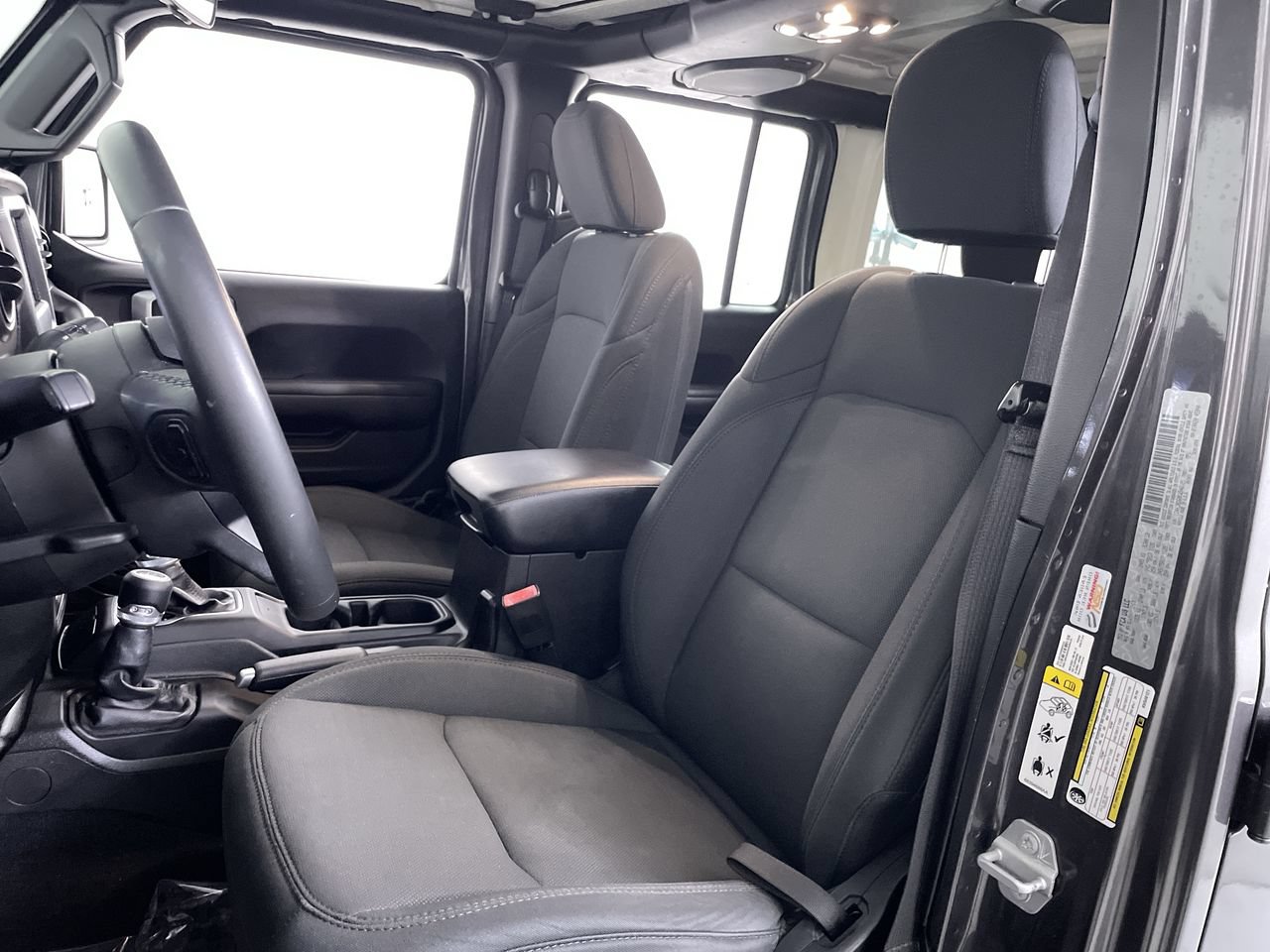 Used 2019 Jeep Wrangler Unlimited Sport S AWD/4WD image 12