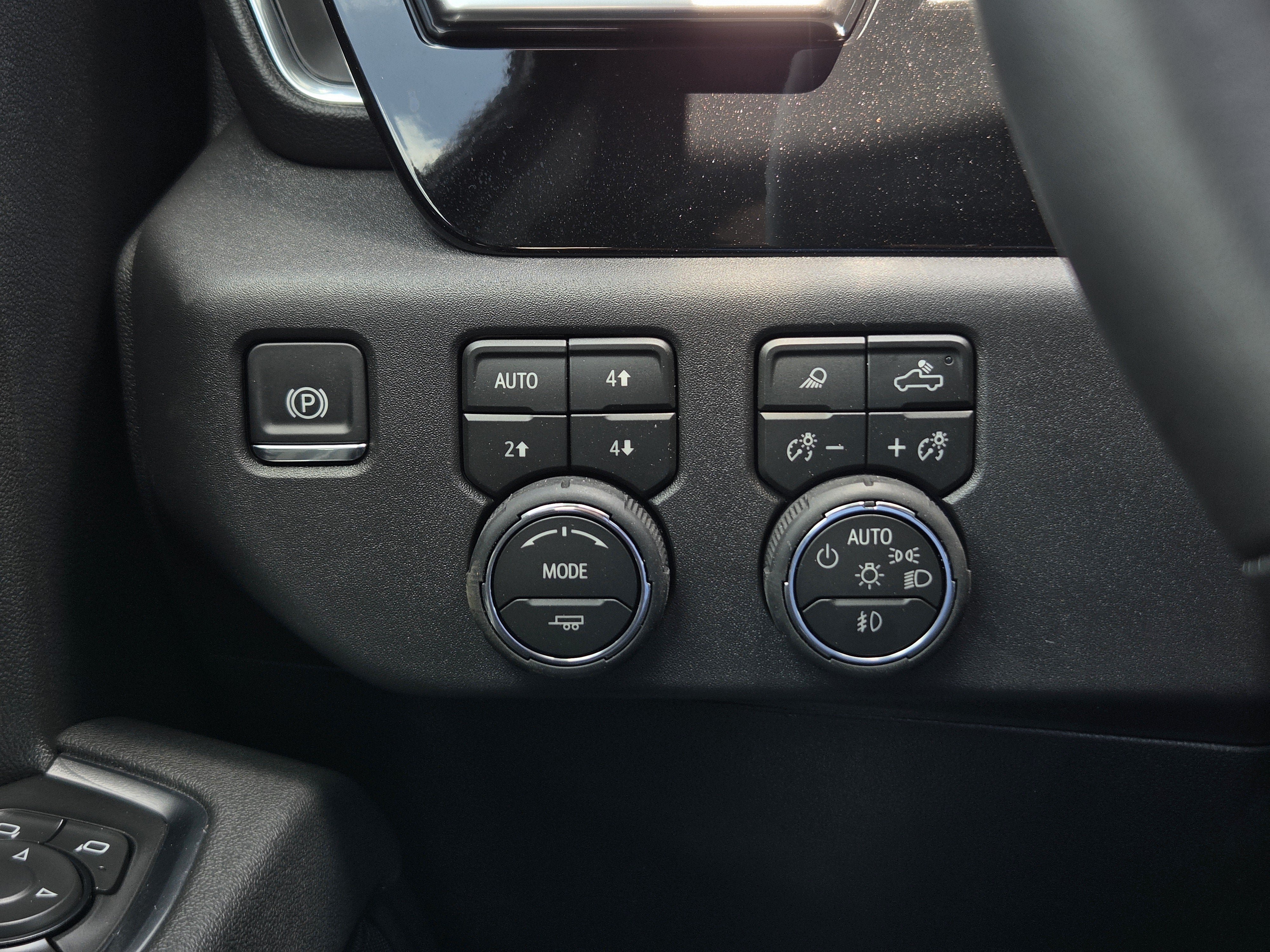 New 2026 Chevrolet Silverado 1500 LT Trail Boss w/ Safety Package AWD/4WD image 22