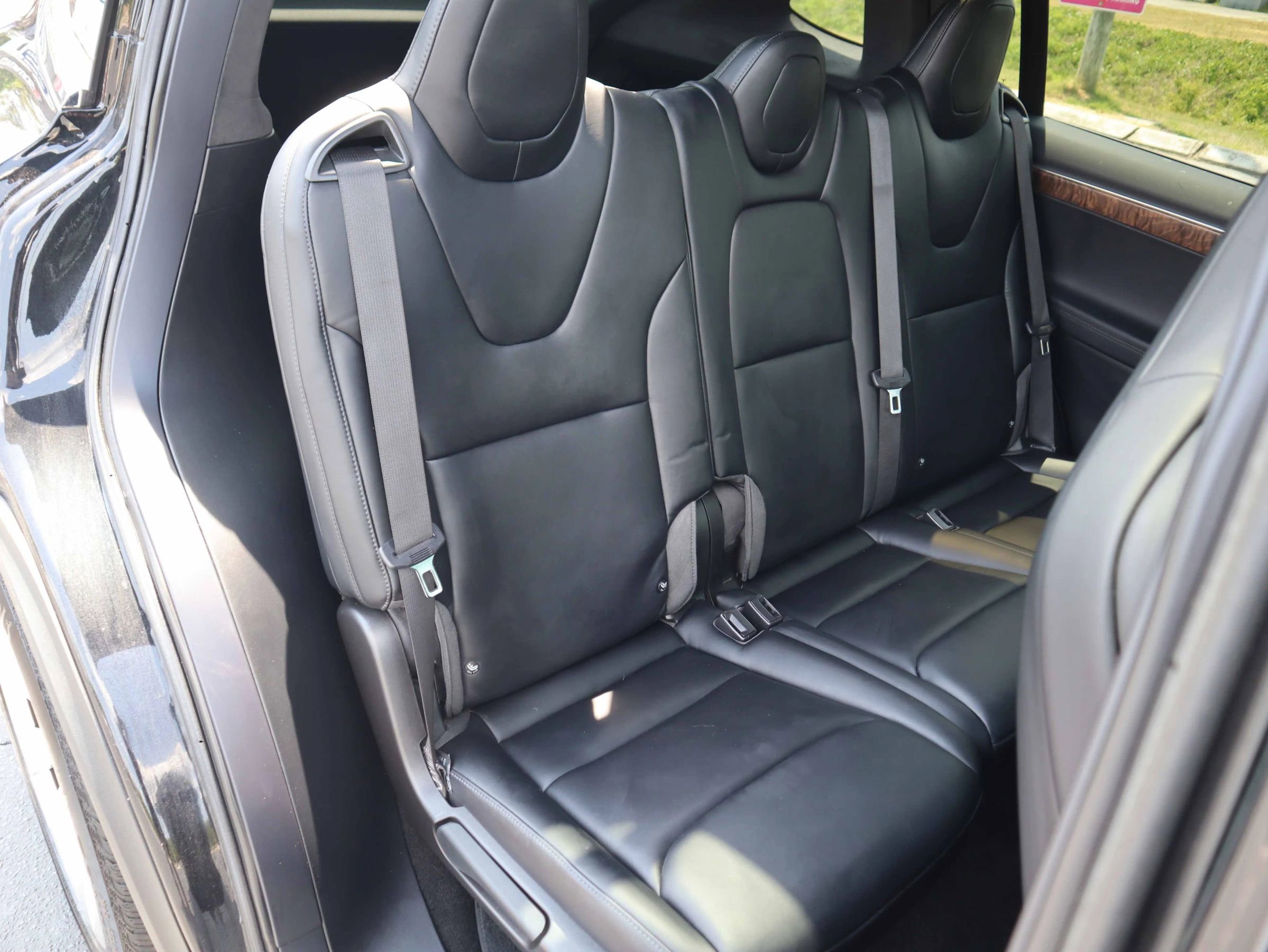 Used 2018 Tesla Model X 100D AWD/4WD image 16