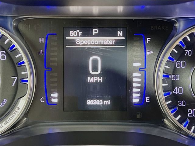 Used 2017 Chrysler 200 Limited Platinum image 15