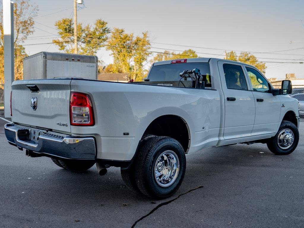 Used 2024 RAM 3500 Tradesman w/ Chrome Appearance Group AWD/4WD image 8