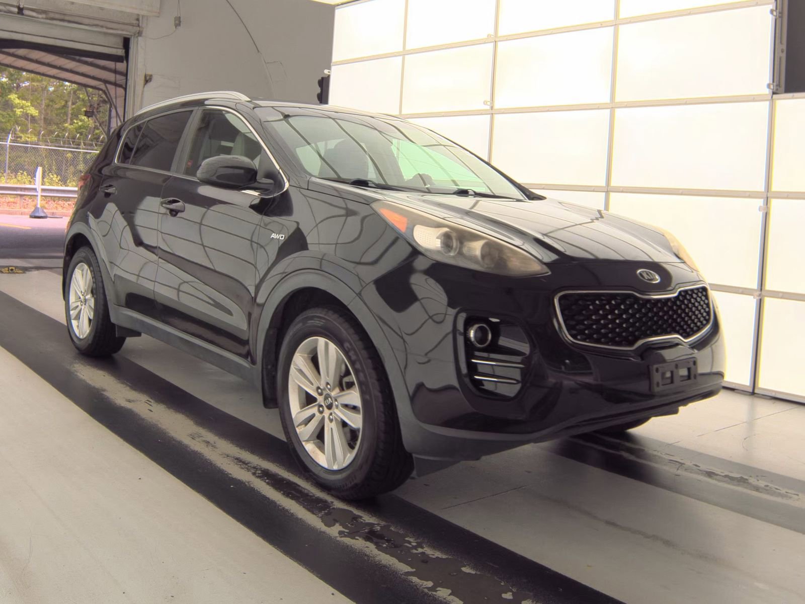 Used 2017 Kia Sportage LX w/ LX Popular Package AWD/4WD image 4