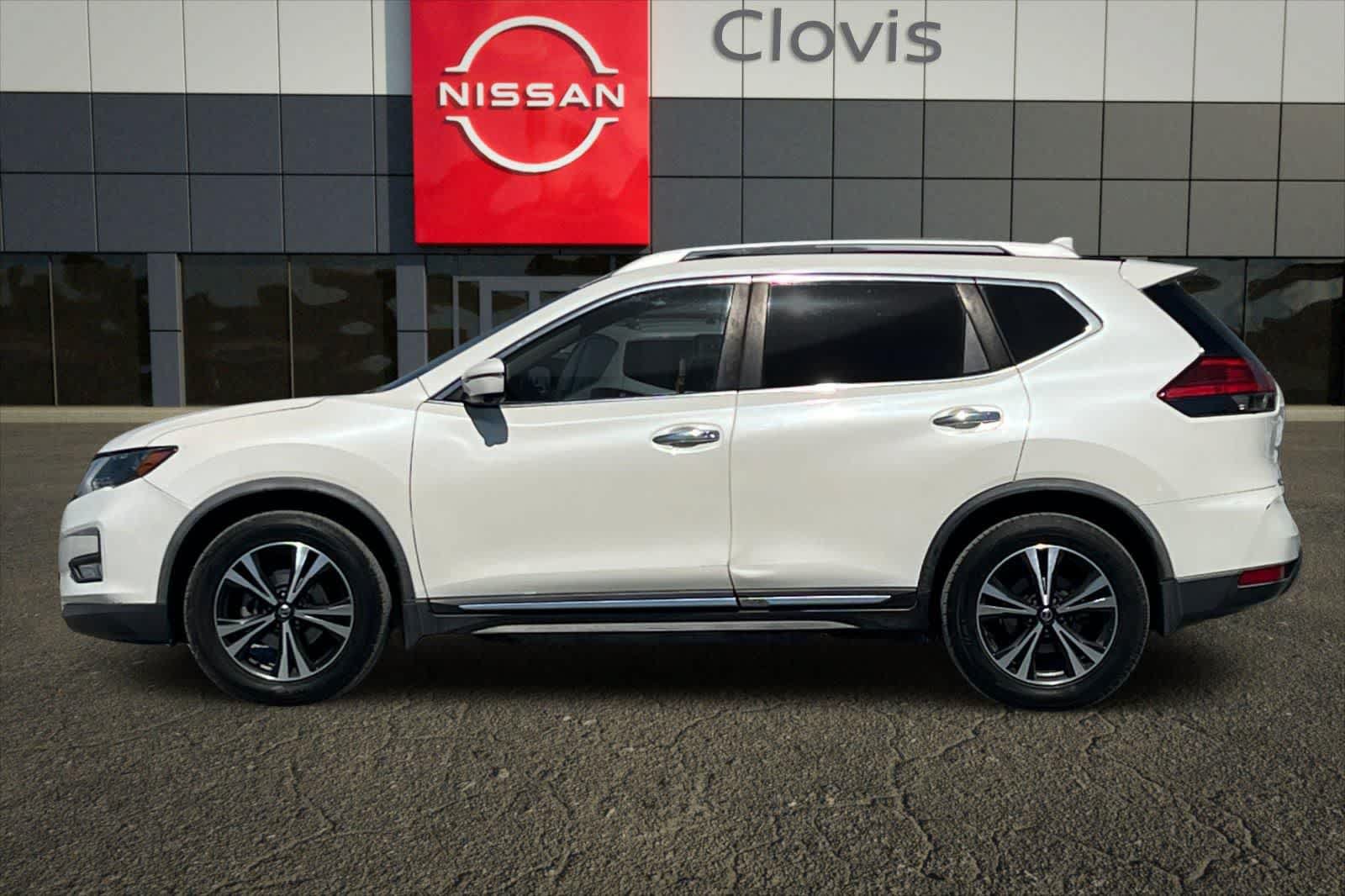 Used 2017 Nissan Rogue SL FWD image 6