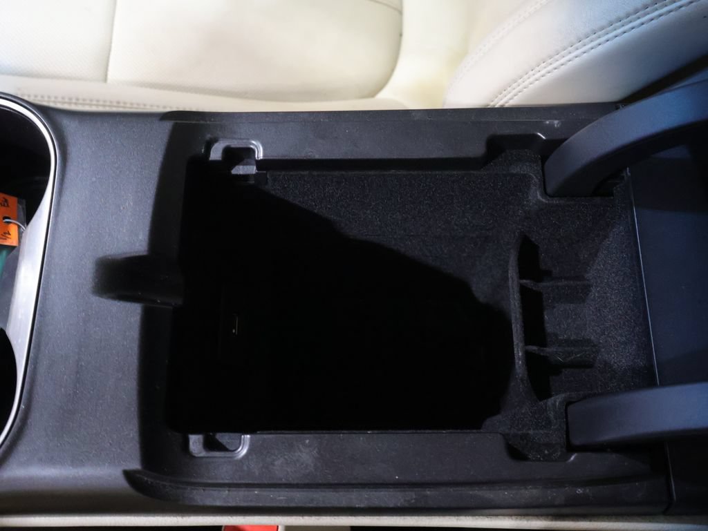 Used 2016 Lincoln MKX Reserve w/ Luxury Package AWD/4WD image 29