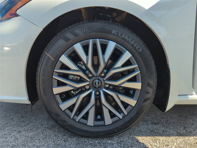 New 2025 Nissan Altima 2.5 SV image 42