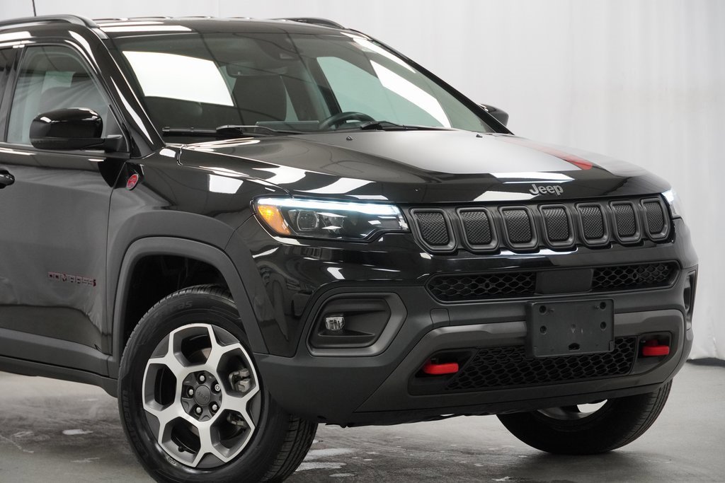 Certified 2022 Jeep Compass Trailhawk w/ Trailhawk Elite Group image 4