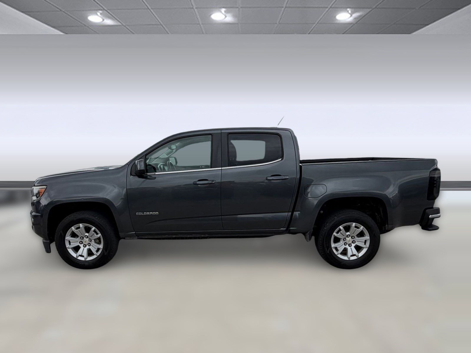 Used 2016 Chevrolet Colorado LT w/ LT Convenience Package image 2