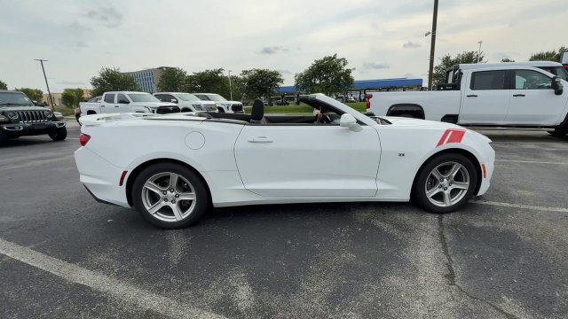 Used 2023 Chevrolet Camaro LT w/ Technology Package RWD image 9