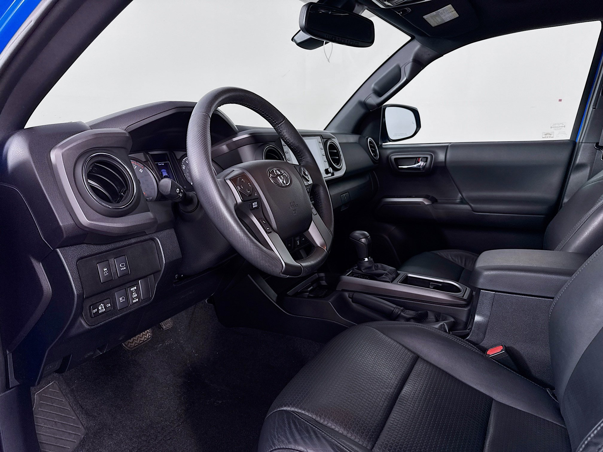 Certified 2021 Toyota Tacoma TRD Off-Road w/ TRD Premium Off Road Package AWD/4WD image 9