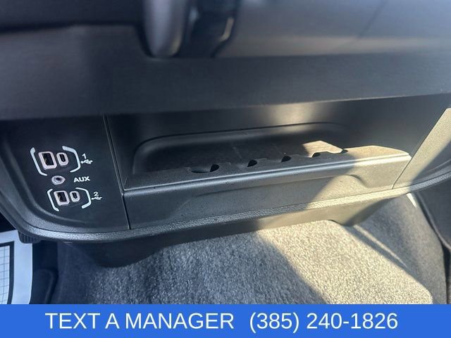 Used 2023 RAM 3500 Big Horn image 31