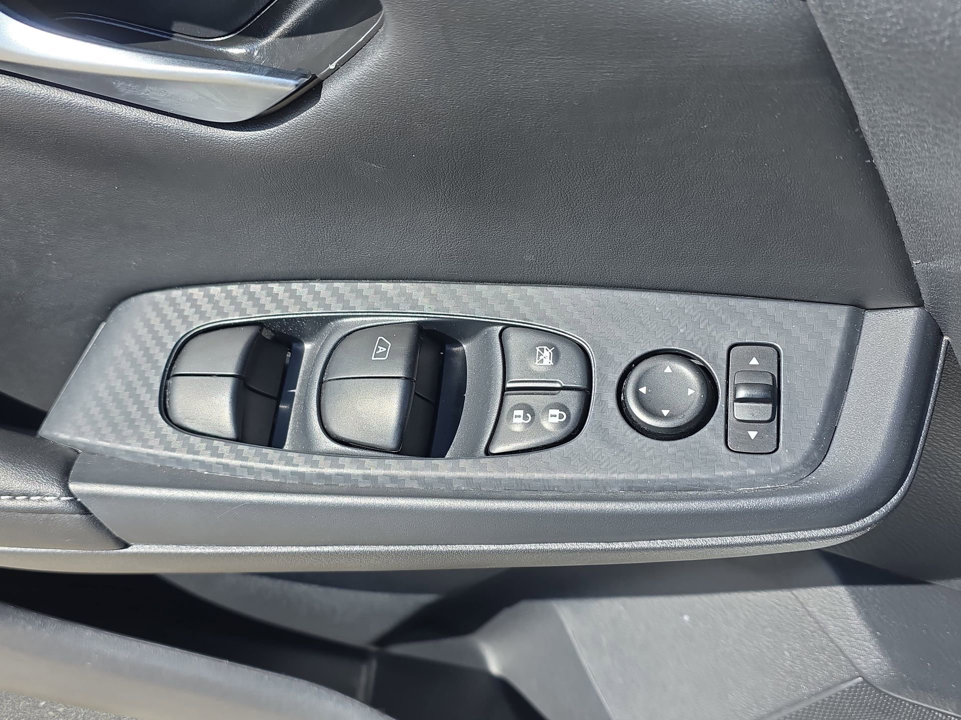 Certified 2025 Nissan Sentra SV w/ All-Weather Package image 26