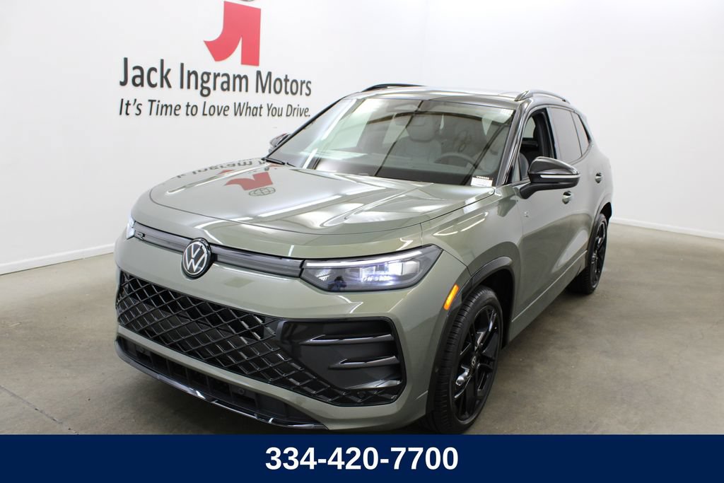 New 2026 Volkswagen Tiguan SE R-Line