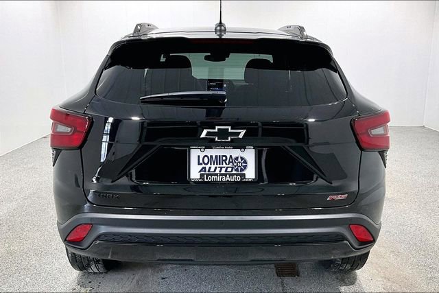 Used 2025 Chevrolet Trax RS image 6