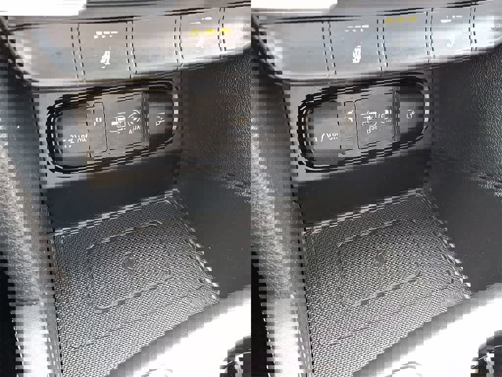 Used 2020 Hyundai Santa Fe SEL w/ Convenience + Premium Package image 26