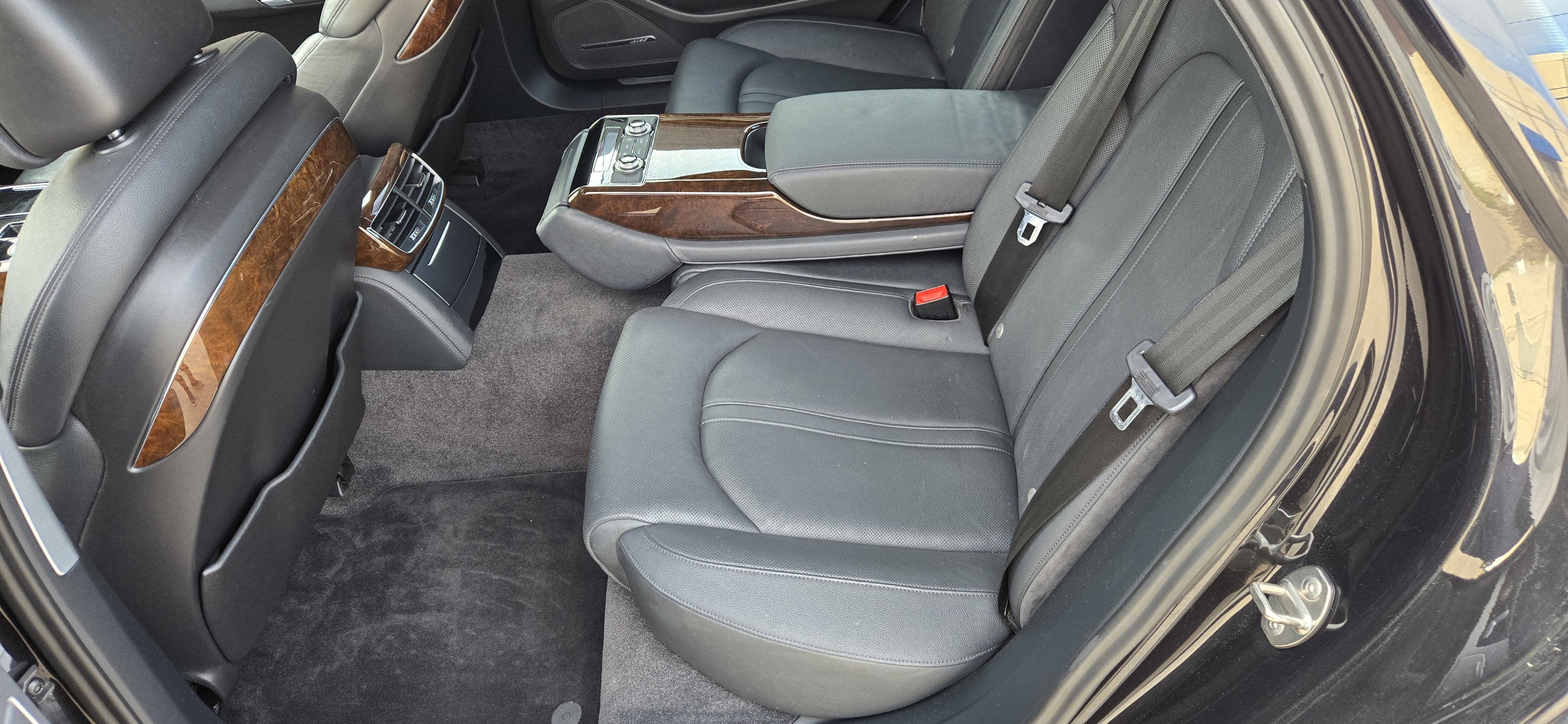 Used 2014 Audi A8 L 3.0T w/ Premium Package image 19