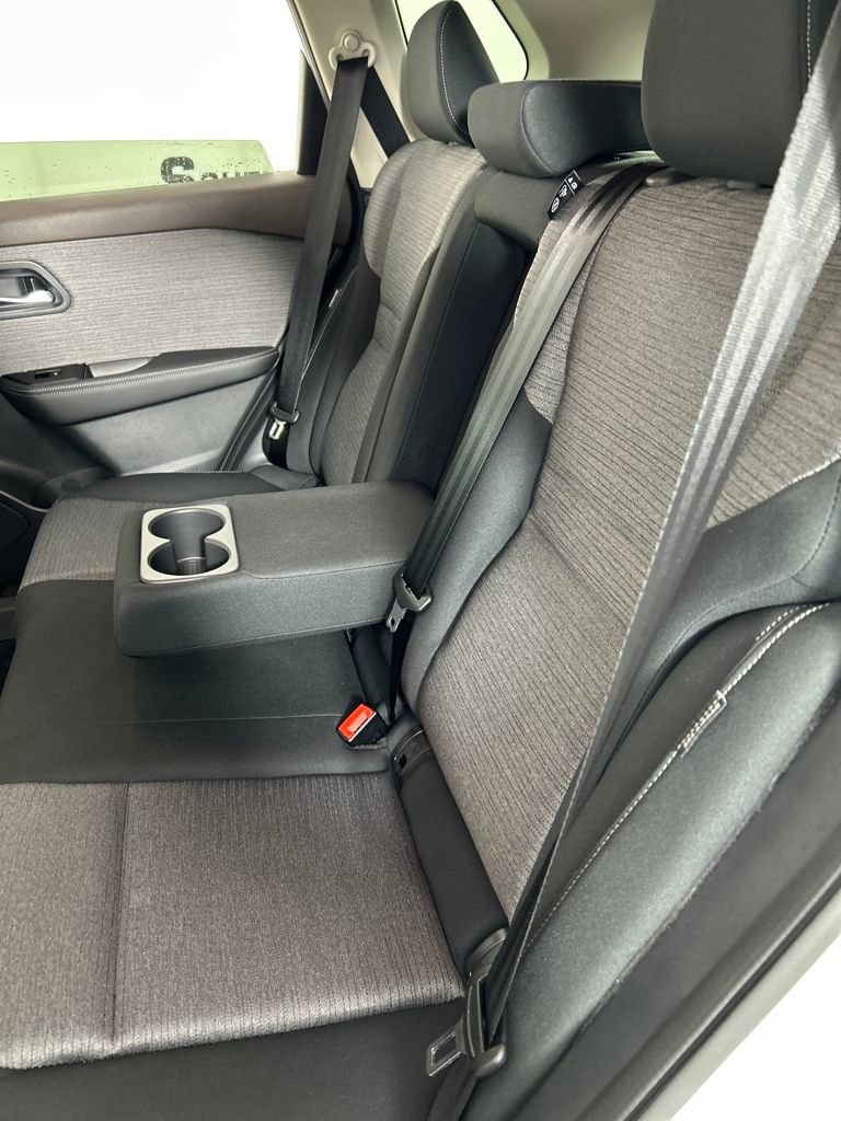 Used 2023 Nissan Rogue SV image 25