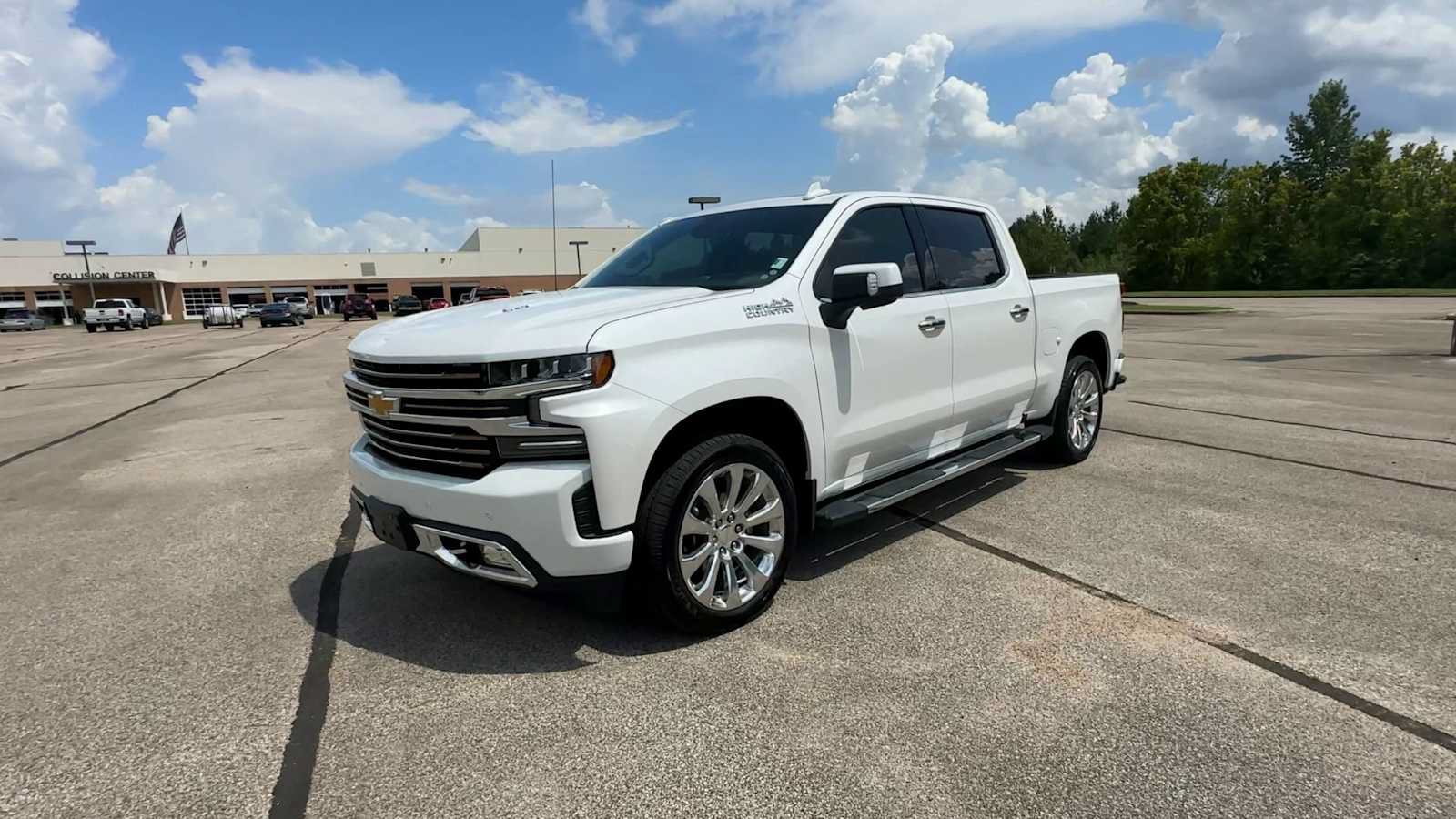 Certified 2021 Chevrolet Silverado 1500 High Country w/ Technology Package AWD/4WD image 4