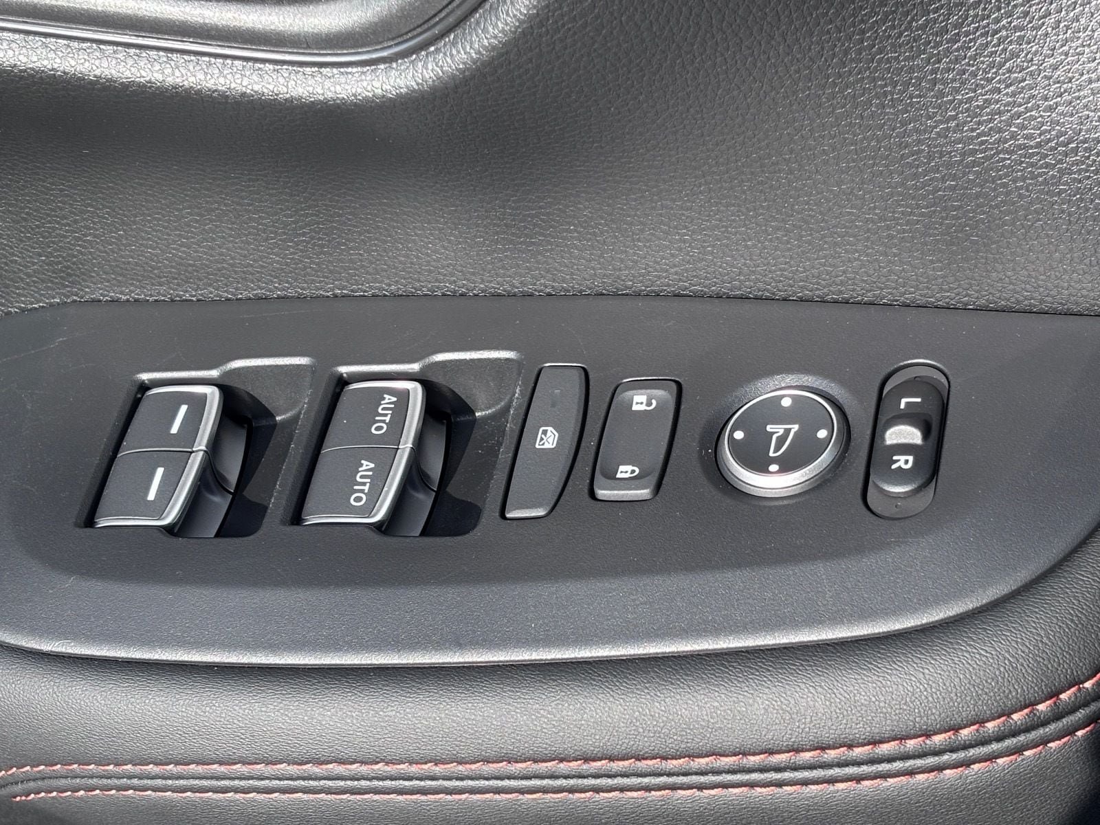 Certified 2026 Honda HR-V Sport image 21