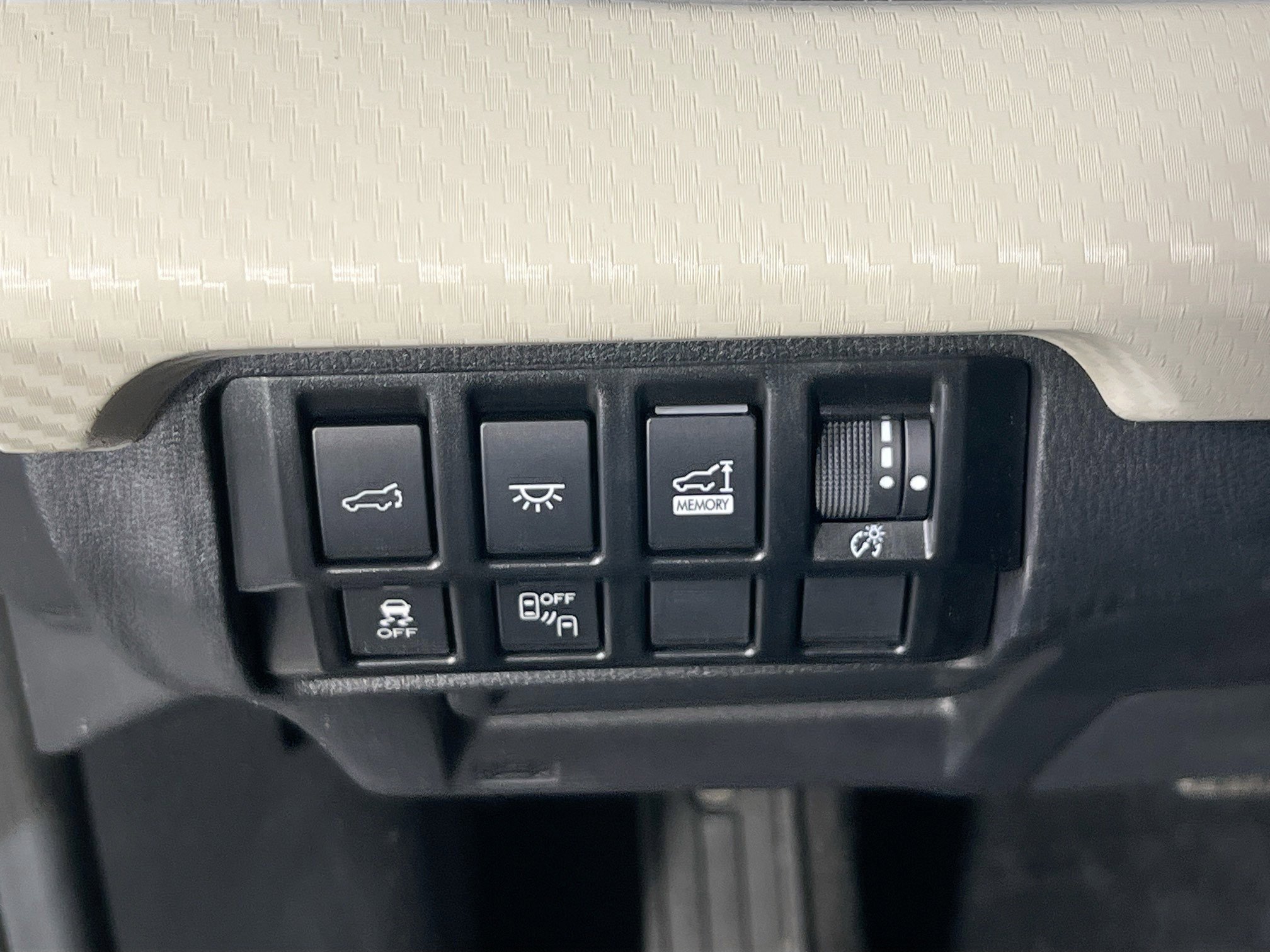 Used 2022 Subaru Ascent Premium w/ Convenience Package image 10