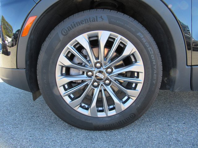 Used 2024 Cadillac XT4 Premium Luxury w/ Technology Package image 8