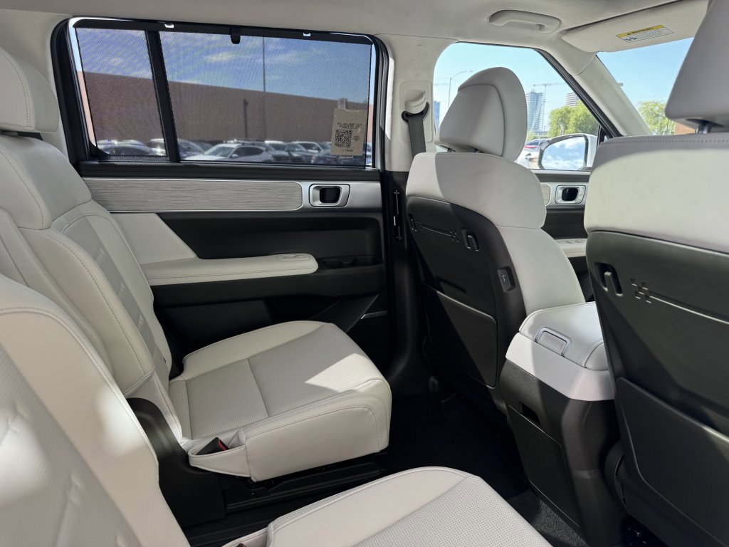 Used 2024 Hyundai Santa Fe Calligraphy image 44